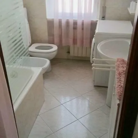 Appartamento 200 M. Mare Marina dʼAndora