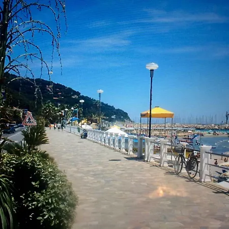 Mare Apartment *