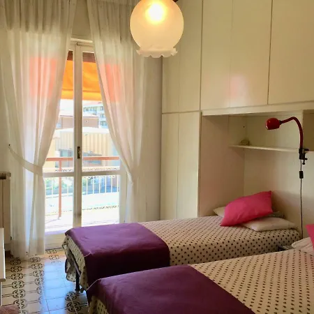 Appartamento 200 M. Mare Marina dʼAndora